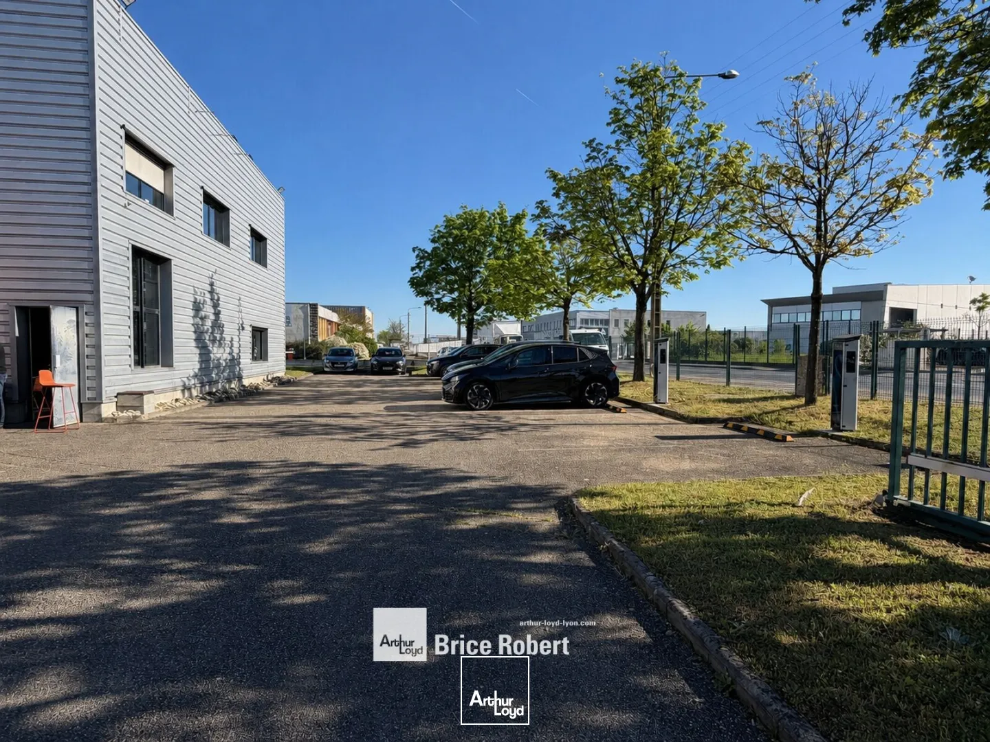 Locaux d'activité & Entrepôts - Location - VAULX EN VELIN - 69120 - 1446-1446 - 7824226