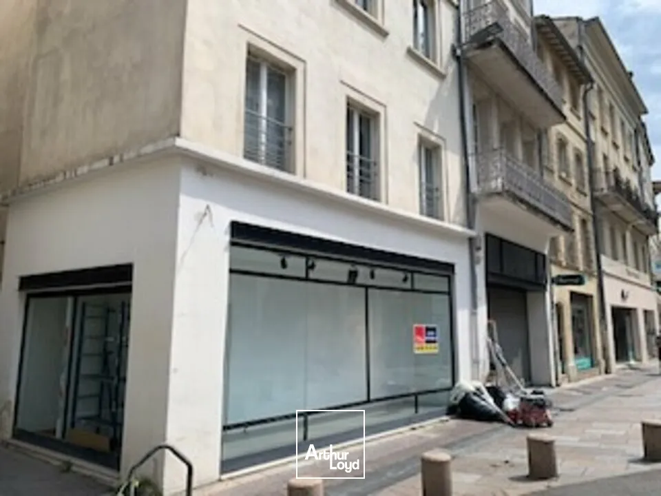 Locaux commerciaux - Location - AVIGNON - 84000 - 235.46-235.46 - 7824370