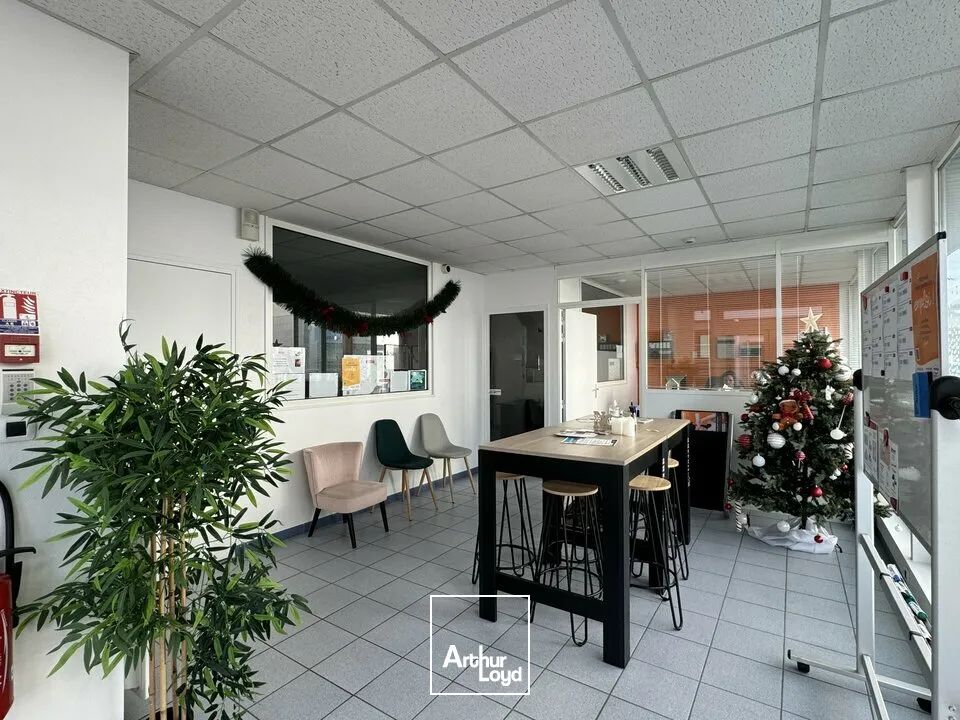 Locaux commerciaux - Vente - JOUE LES TOURS - 37300 - 104.67-104.67 - 7824447