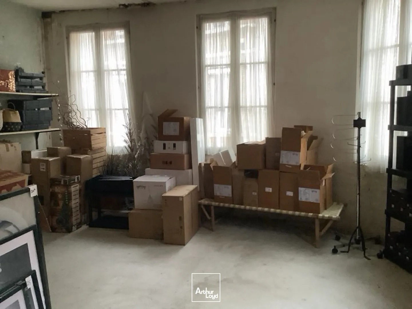 Locaux commerciaux - Vente - EU - 76260 - 315-315 - 7824652