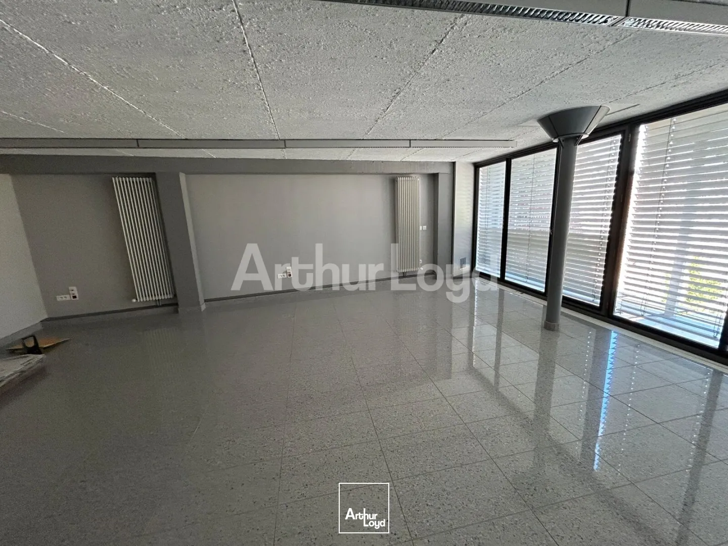 Bureaux - Vente - VALENCIENNES - 59300 - 348.86-348.86 - 7824925