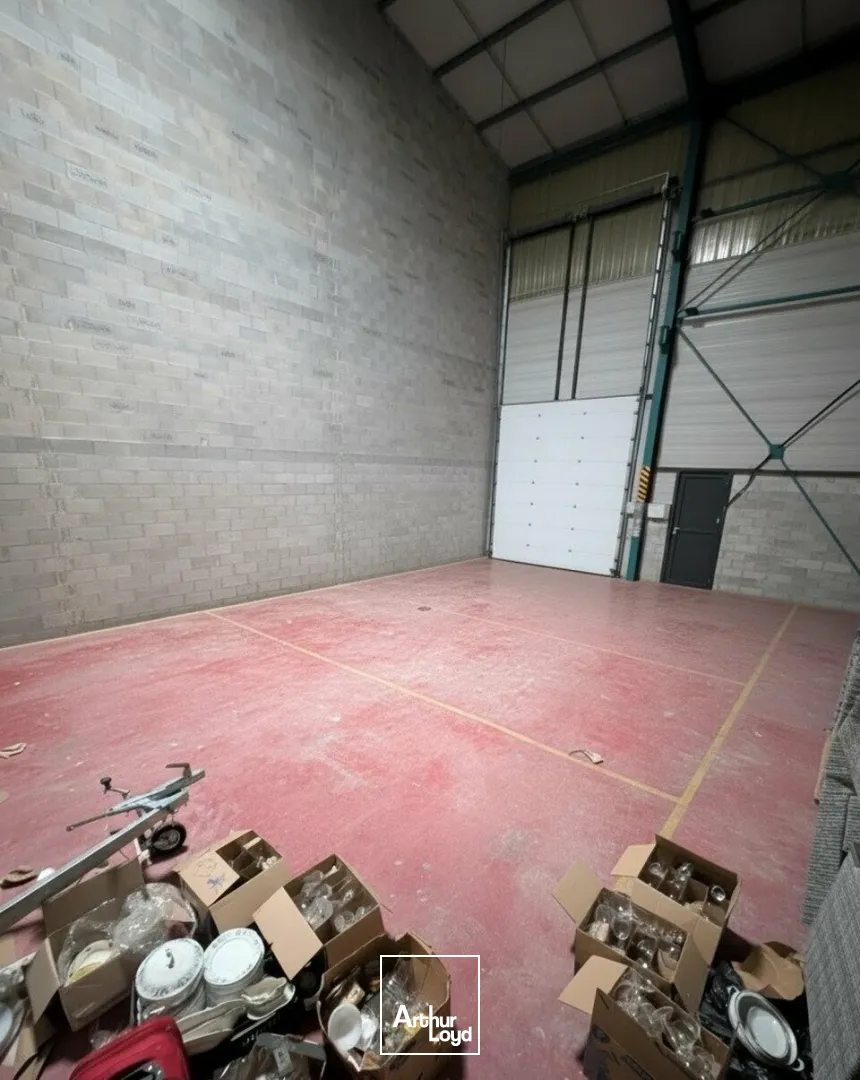 Locaux d'activité & Entrepôts - Vente - CHABEUIL - 26120 - 160-160 - 7826213