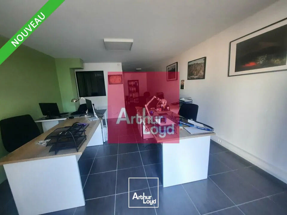 Locaux d'activité & Entrepôts - Vente - LA ROCHE BLANCHE - 63670 - 360-360 - 7826231