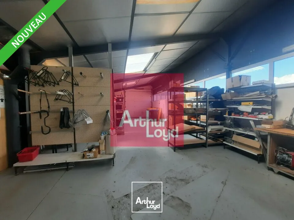 Locaux d'activité & Entrepôts - Vente - LA ROCHE BLANCHE - 63670 - 360-360 - 7826229