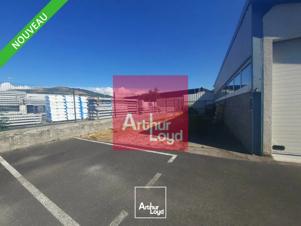 Locaux d'activité & Entrepôts - Vente - LA ROCHE BLANCHE - 63670 - 360-360 - 7826233