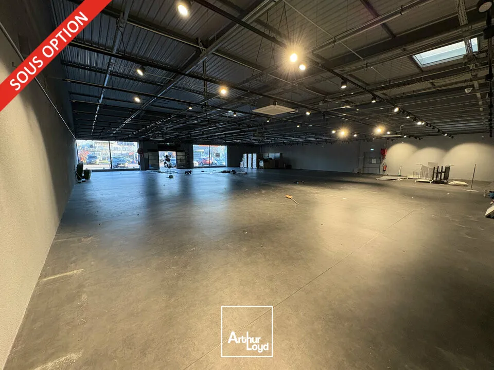 Locaux commerciaux - Location - SARREGUEMINES - 57200 - 690-690 - 7826244