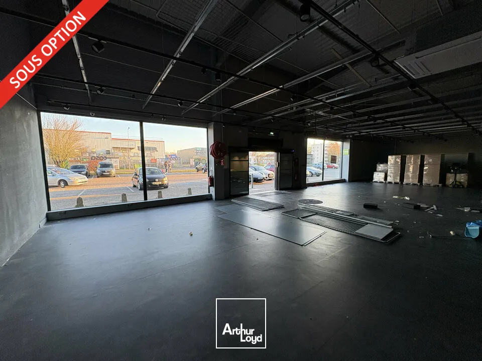 Locaux commerciaux - Location - SARREGUEMINES - 57200 - 690-690 - 7826246