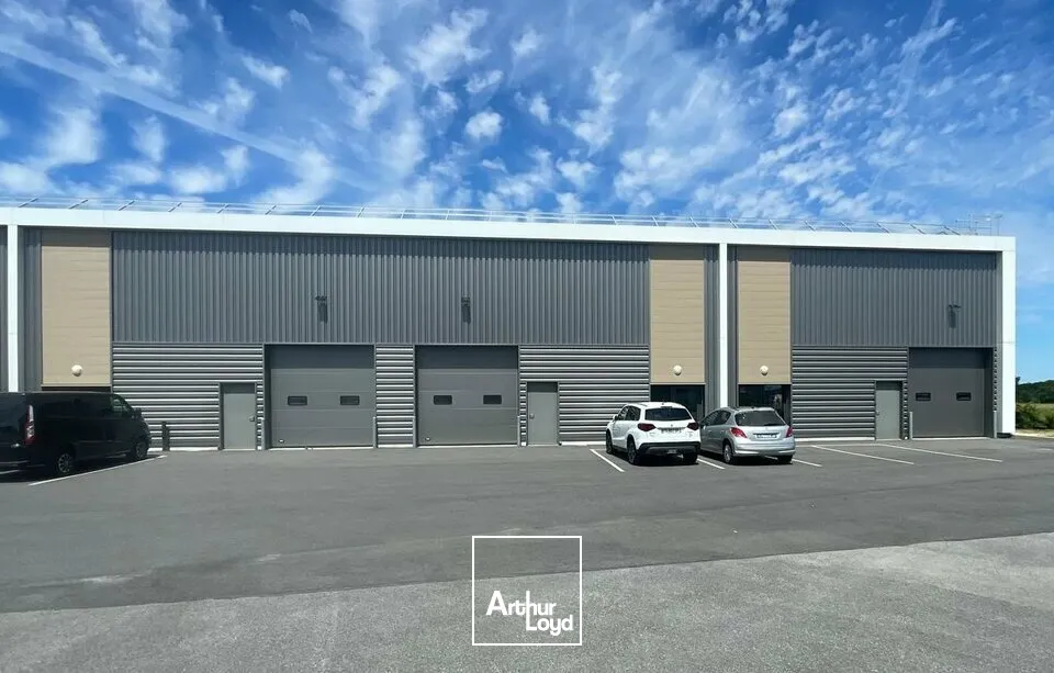 Locaux d'activité & Entrepôts - Location - DOMPIERRE-SUR-YON - 85170 - 747-747 - 7826373