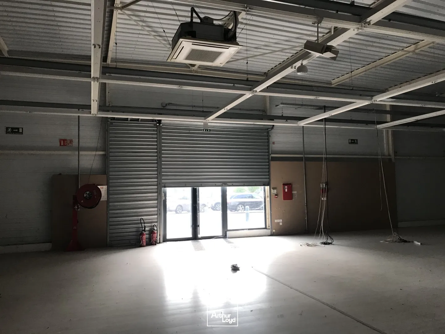 Locaux commerciaux - Location - BOHAIN EN VERMANDOIS - 02110 - 850-850 - 7826434
