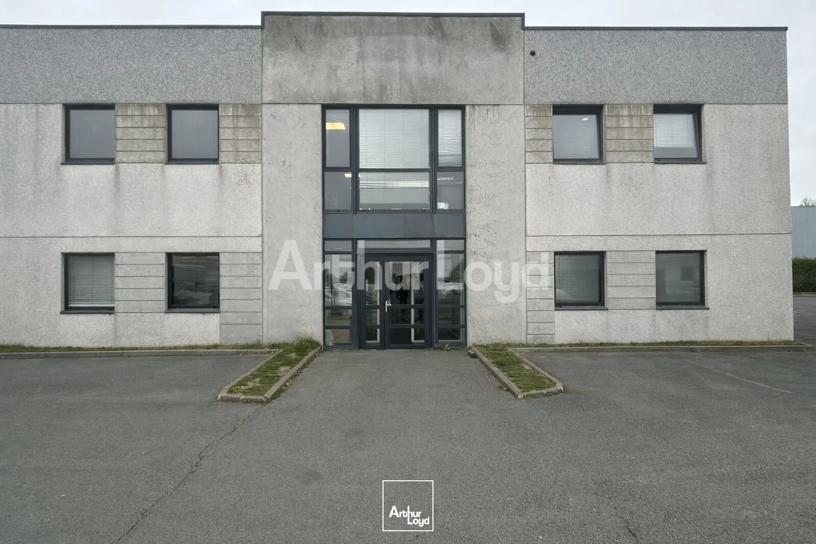 Locaux d'activité & Entrepôts - Location - SAINGHIN EN MELANTOIS - 59262 - 582-1693 - 7827169