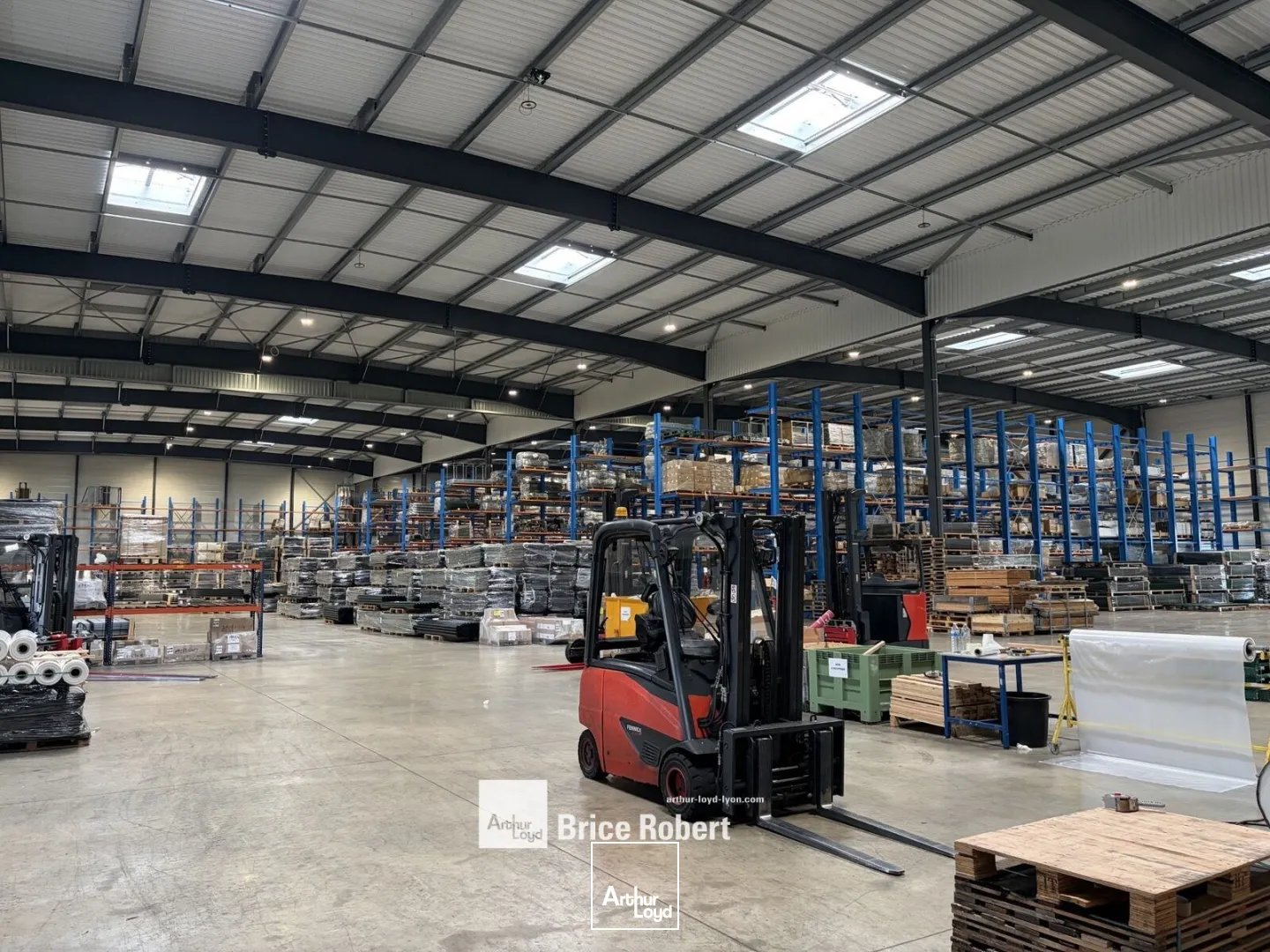 Locaux d'activité & Entrepôts - Location - BELLEVILLE-EN-BEAUJOLAIS - 69220 - 6200-6200 - 7827315