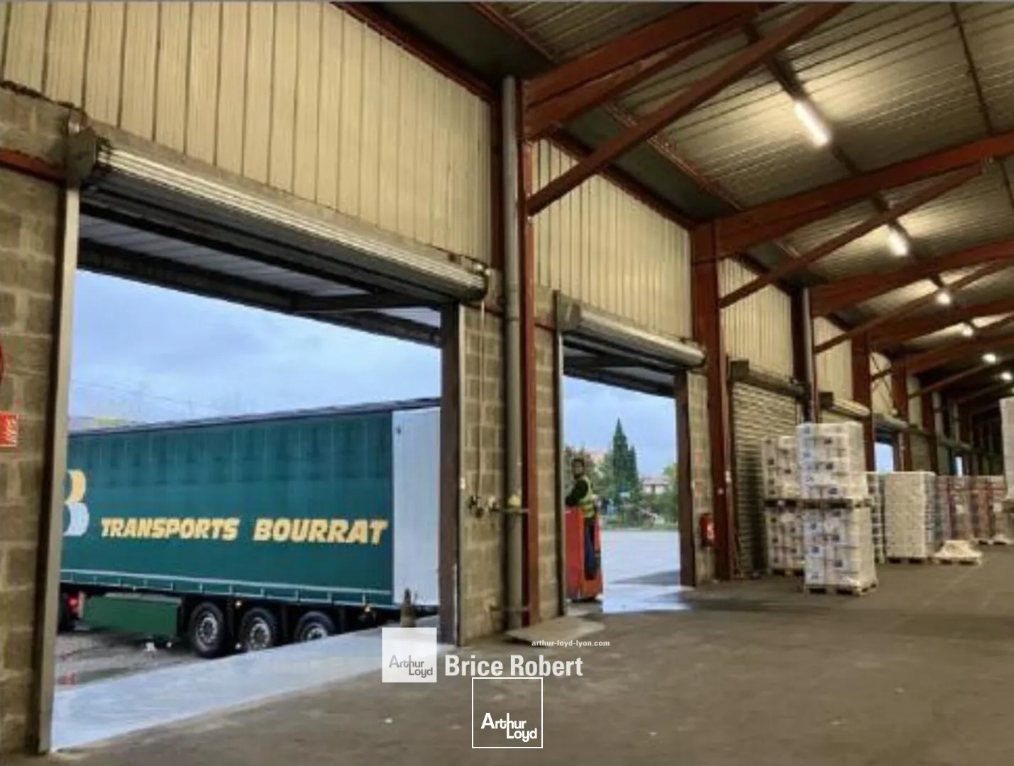 Locaux d'activité & Entrepôts - Location - SAINT GENIS LAVAL - 69230 - 2000-2000 - 7827324
