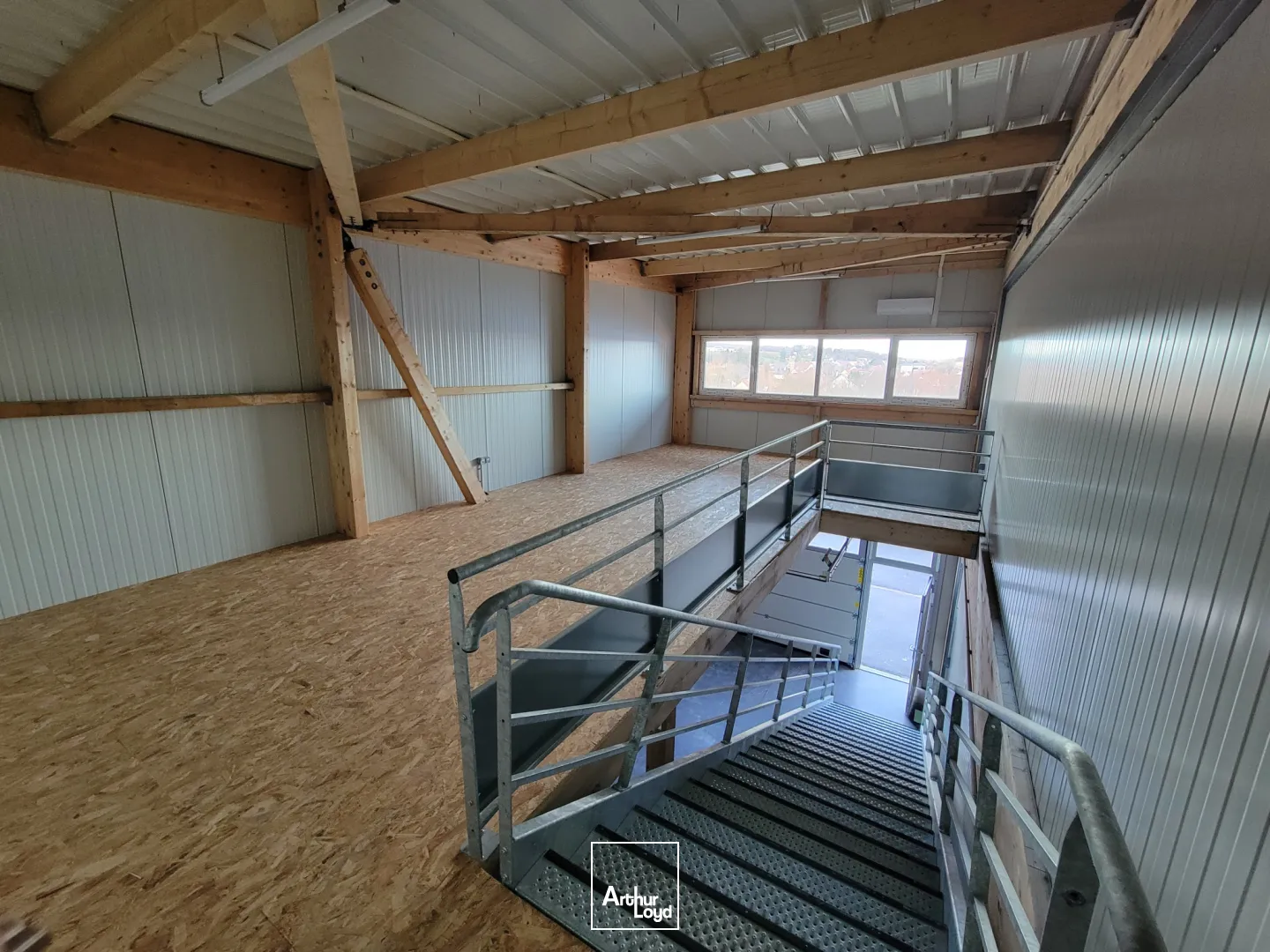 Locaux d'activité & Entrepôts - Location - Grand charmont - 25200 - 96-96 - 7827329