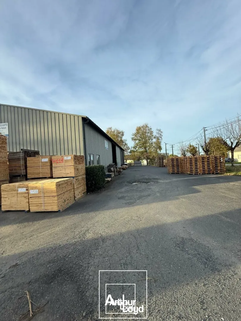 Locaux d'activité & Entrepôts - Location - UZERCHE - 19140 - 376-376 - 7827390