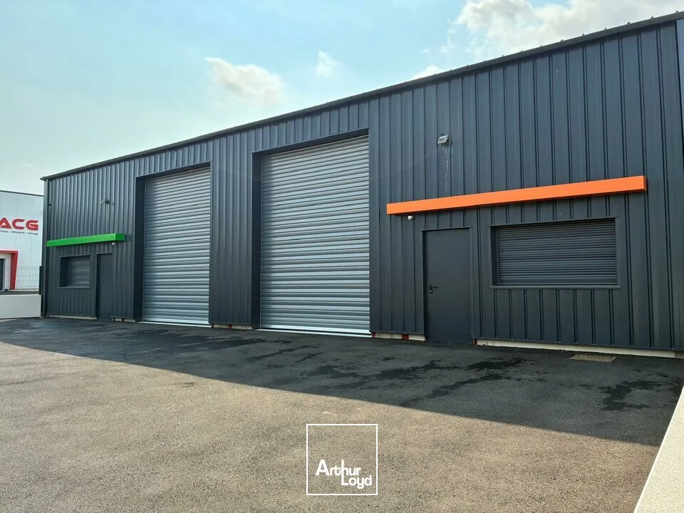 Locaux d'activité & Entrepôts - Location - AIZENAY - 85190 - 208-208 - 7827415