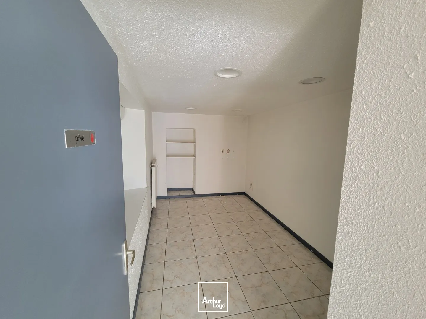 Locaux commerciaux - Location - L isle sur le doubs - 25250 - 75-75 - 7827930