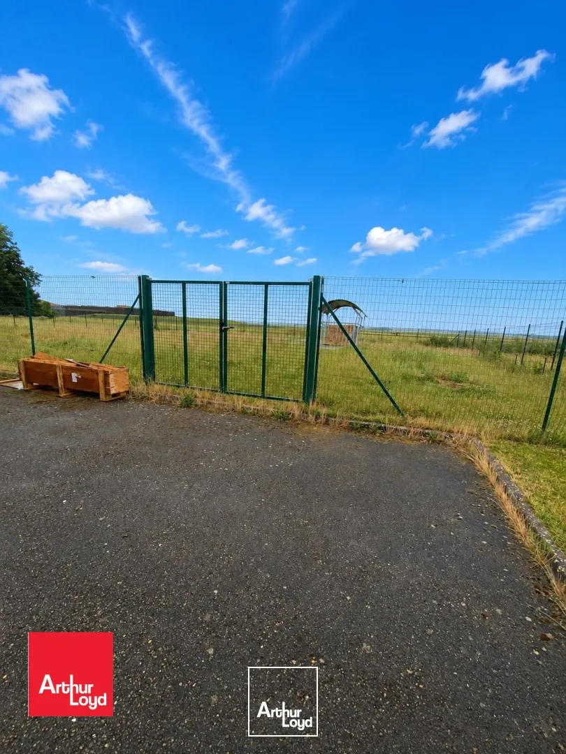 Locaux d'activité & Entrepôts - Location - FONTAINE LA GUYON - 28190 - 239-239 - 7827947
