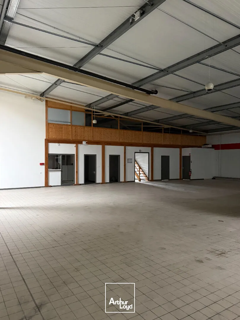 Locaux commerciaux - Vente - ROCHECHOUART - 87600 - 1690-1690 - 7828025