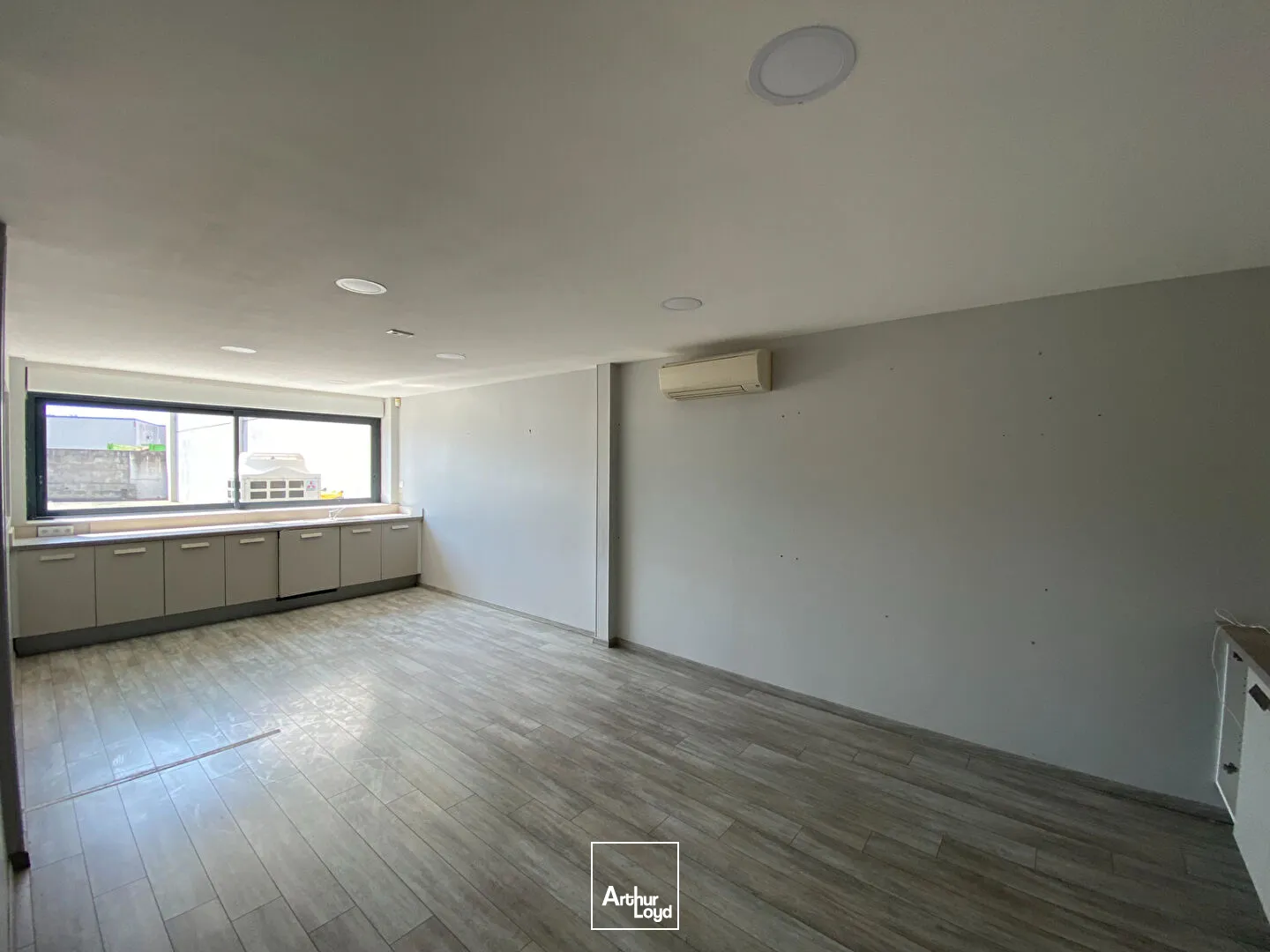 Locaux commerciaux - Location - ANGOULINS - 17690 - 474-474 - 7828038
