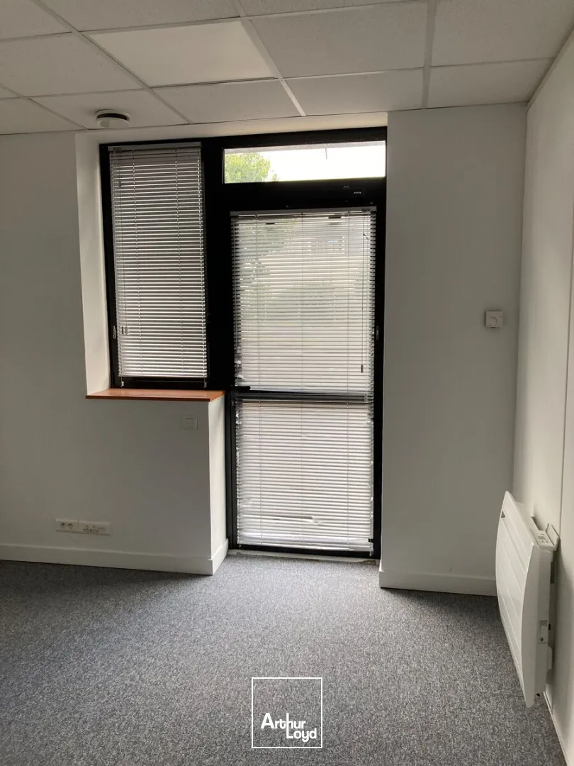 Bureaux - Location - GUIPAVAS - 29490 - 10.55-56.73 - 7828243
