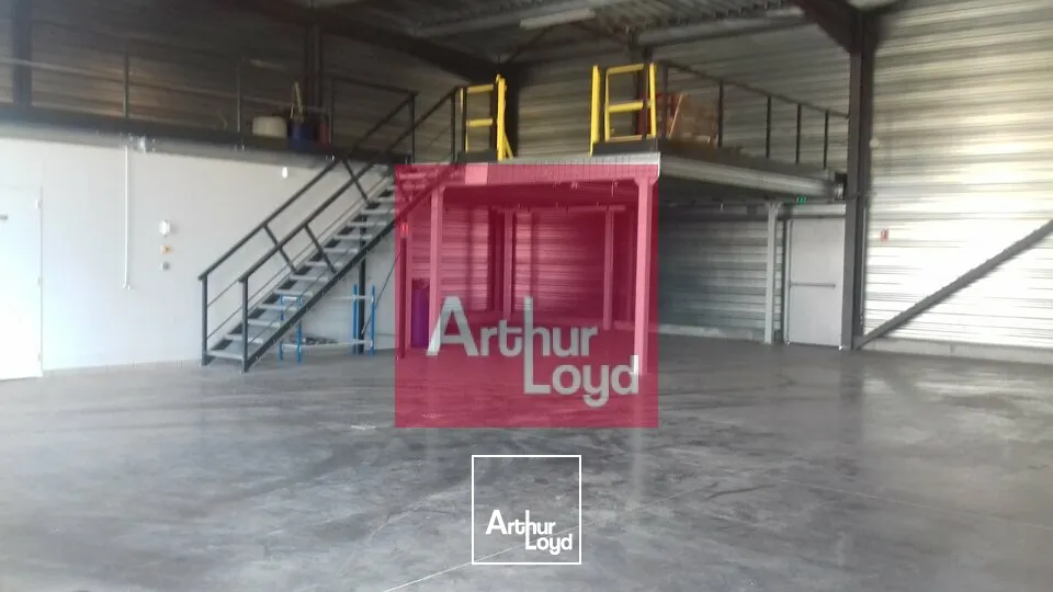 Locaux d'activité & Entrepôts - Location - LEMPDES - 63370 - 330-330 - 7828838