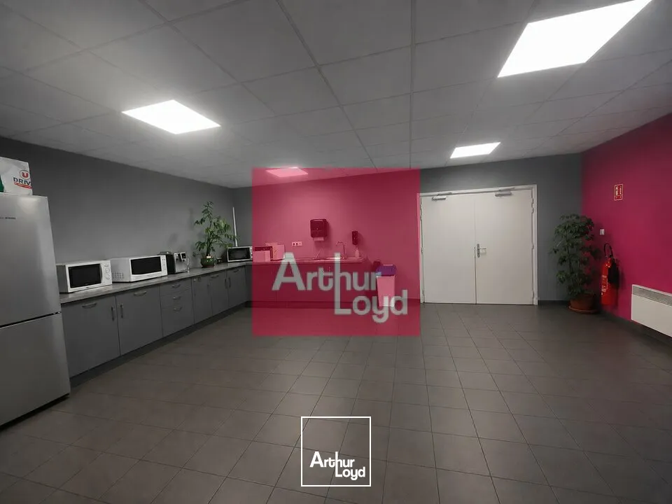Locaux d'activité & Entrepôts - Location - CLERMONT FERRAND - 63000 - 1605-1605 - 7828850