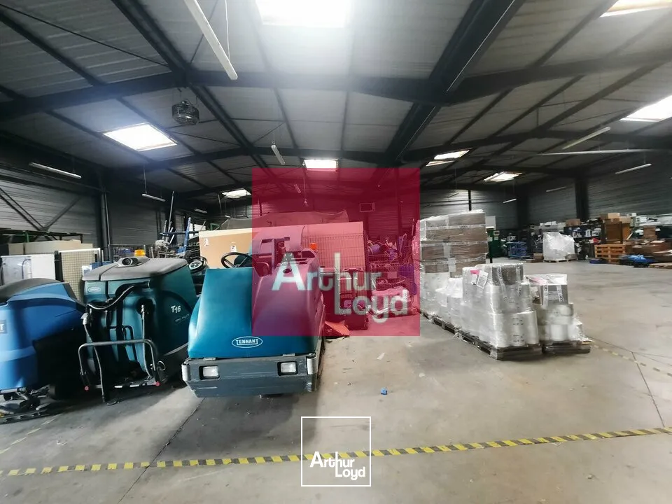 Locaux d'activité & Entrepôts - Location - CLERMONT FERRAND - 63000 - 1605-1605 - 7828841