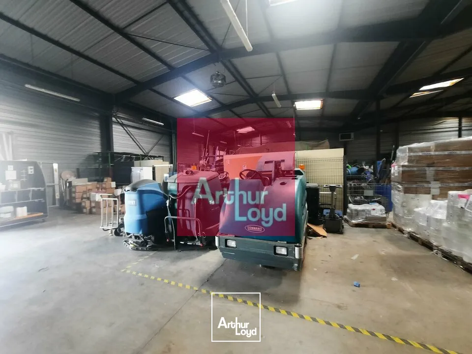 Locaux d'activité & Entrepôts - Location - CLERMONT FERRAND - 63000 - 1605-1605 - 7828843