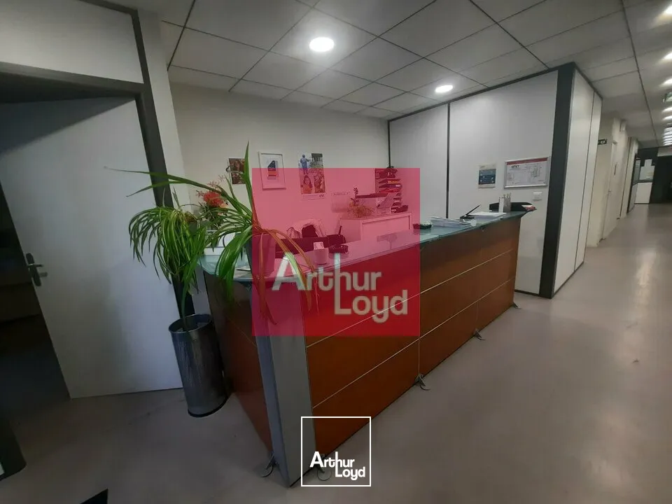 Locaux d'activité & Entrepôts - Location - CLERMONT FERRAND - 63000 - 1605-1605 - 7828862