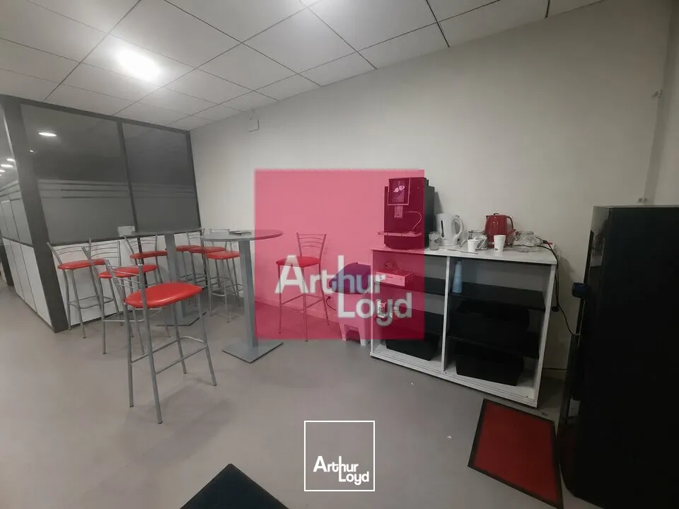 Locaux d'activité & Entrepôts - Location - CLERMONT FERRAND - 63000 - 1605-1605 - 7828869