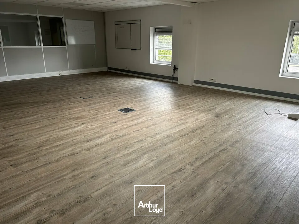 Locaux d'activité & Entrepôts - Vente - SAINT-LOUIS - 68300 - 1100-1100 - 7828902
