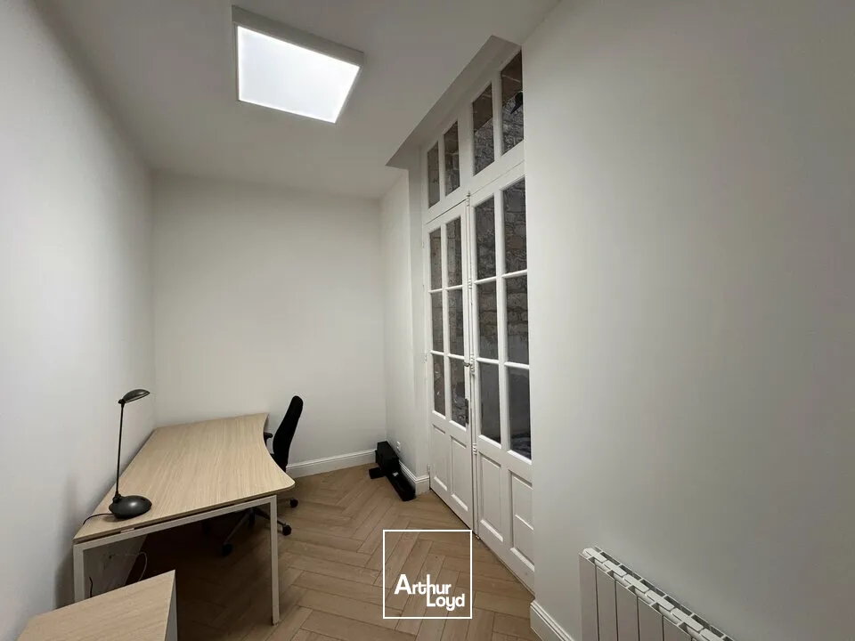 Bureaux - Location - ANGOULÊME - 16000 - 49.22-49.22 - 7829181
