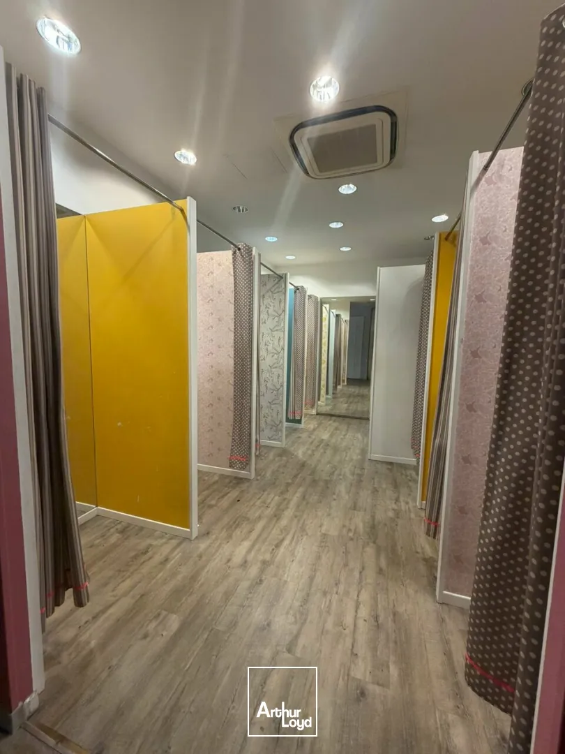 Locaux commerciaux - Location - BOURGES - 18000 - 300-300 - 7831469