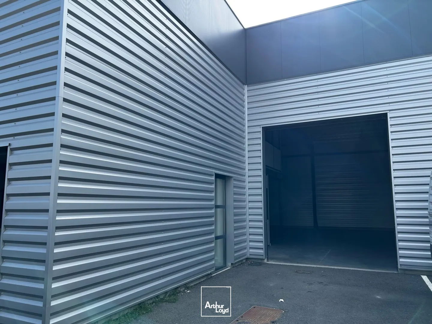 Locaux d'activité & Entrepôts - Location - VILLENAVE D'ORNON - 33140 - 260-260 - 7832222