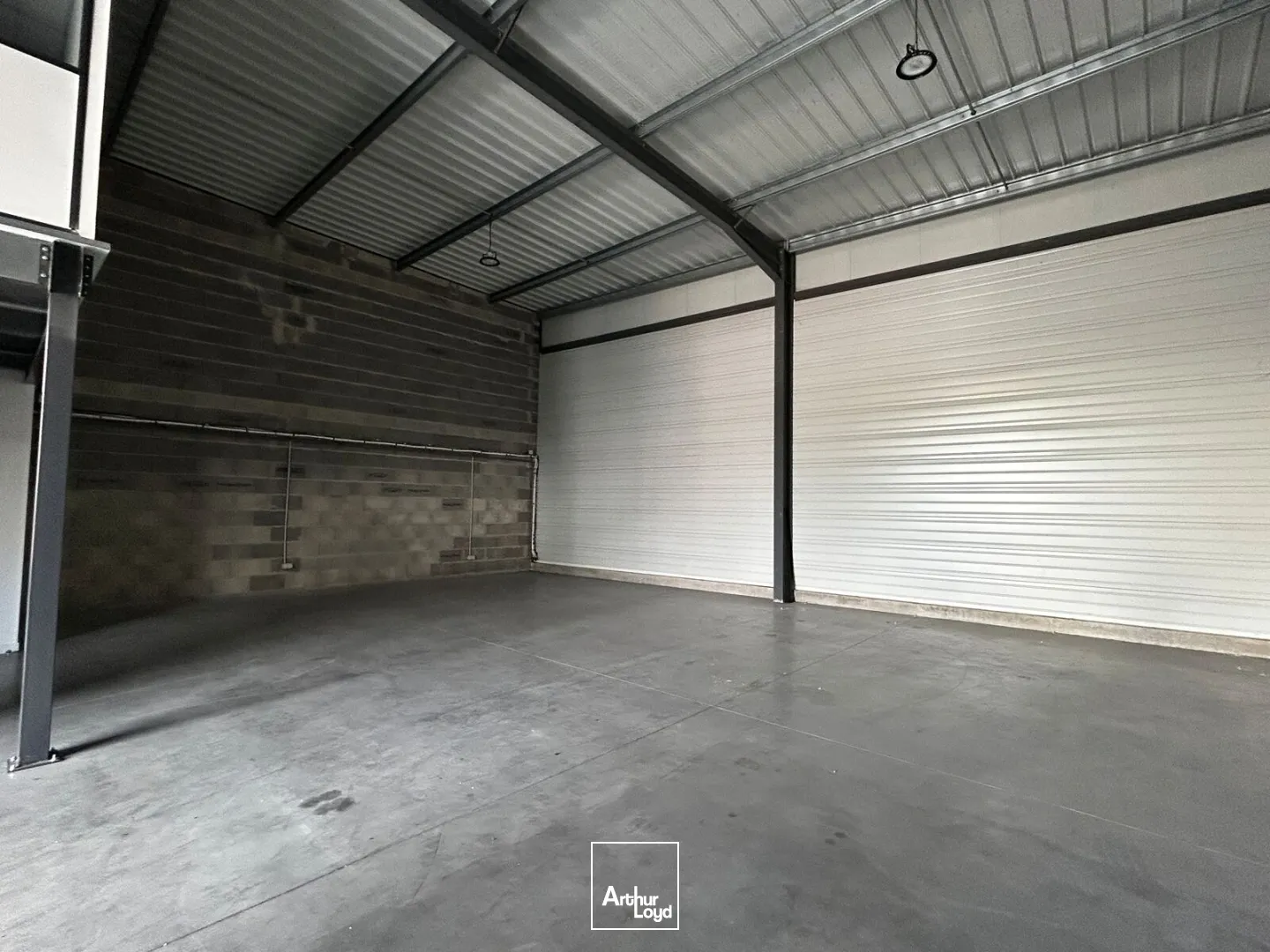 Locaux d'activité & Entrepôts - Location - VILLENAVE D'ORNON - 33140 - 260-260 - 7832219