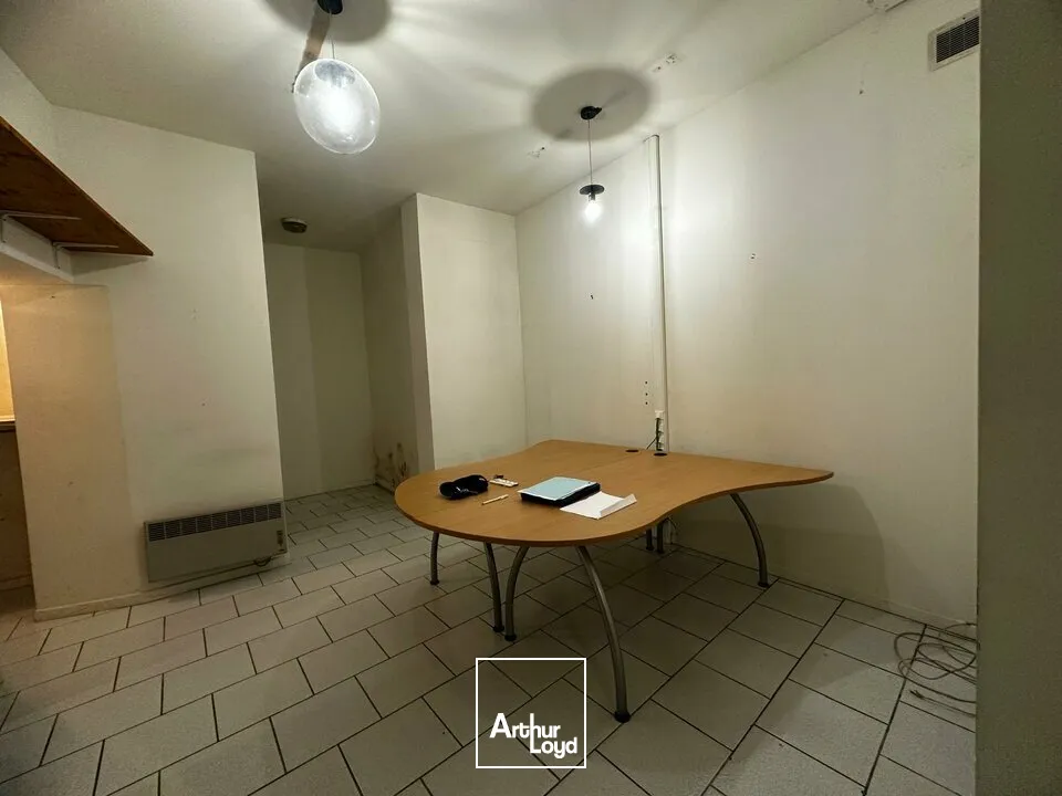 Locaux commerciaux - Location - BOURGES - 18000 - 193-193 - 7832815