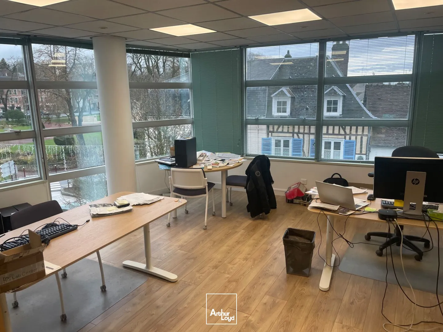 Bureaux - Vente - BEAUVAIS - 60000 - 302.22-302.22 - 7832887
