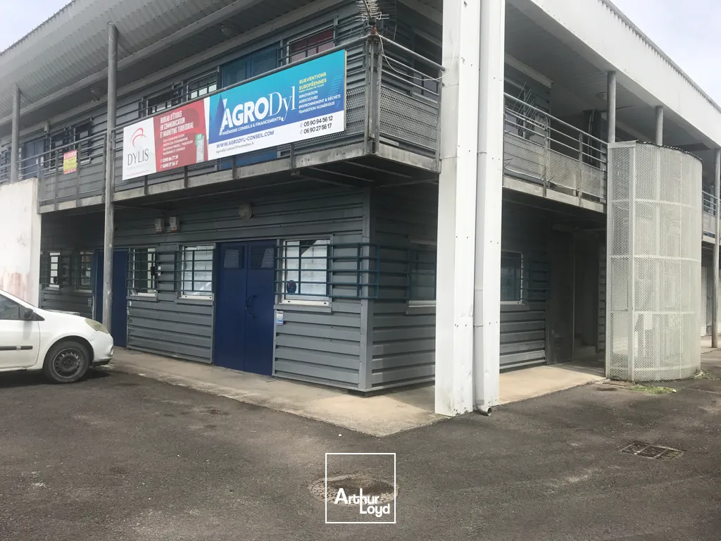 Locaux commerciaux - Location - Baie Mahault - 97122 - 112-112 - 7833288