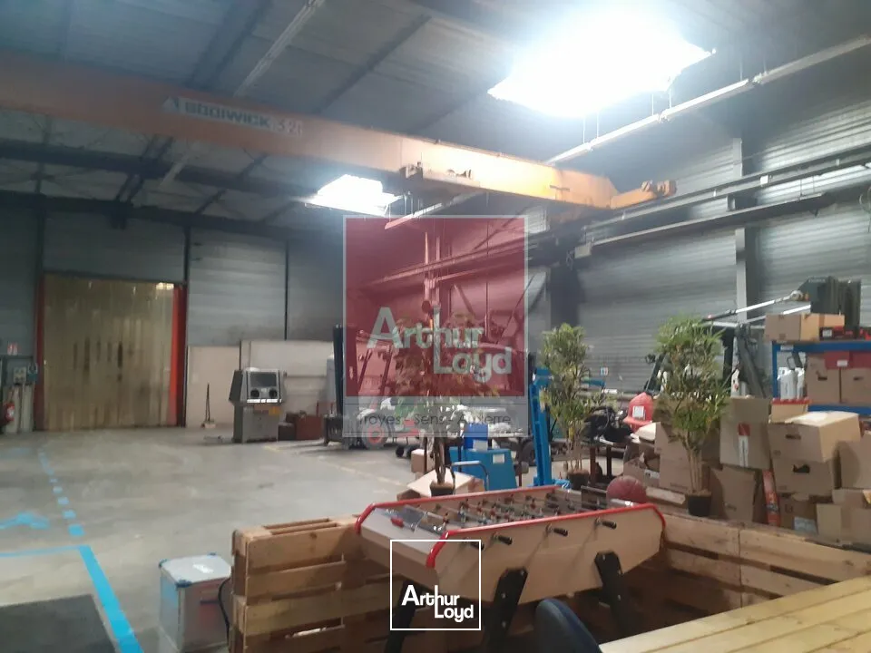 Locaux d'activité & Entrepôts - Location - LA CHAPELLE-SAINT-LUC - 10600 - 997-997 - 7833376