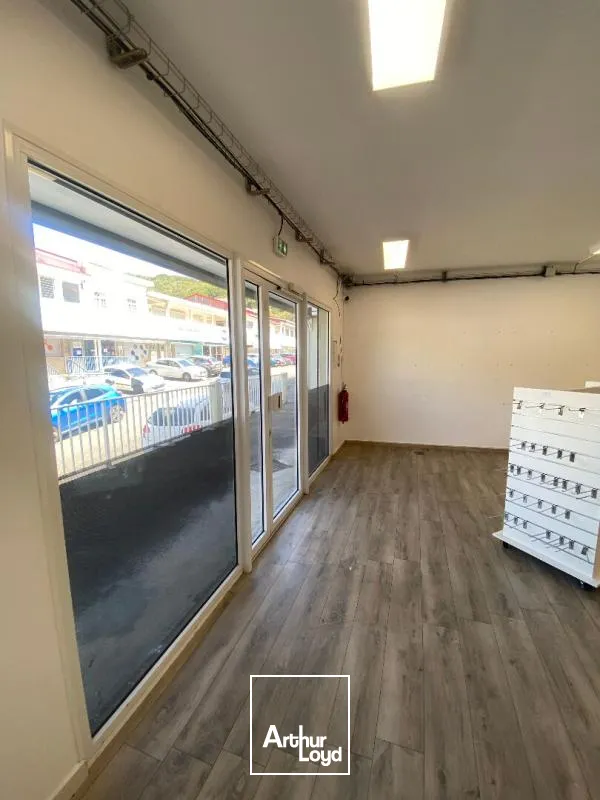 Locaux commerciaux - Location - Le Marin - 97290 - 85-85 - 7833923
