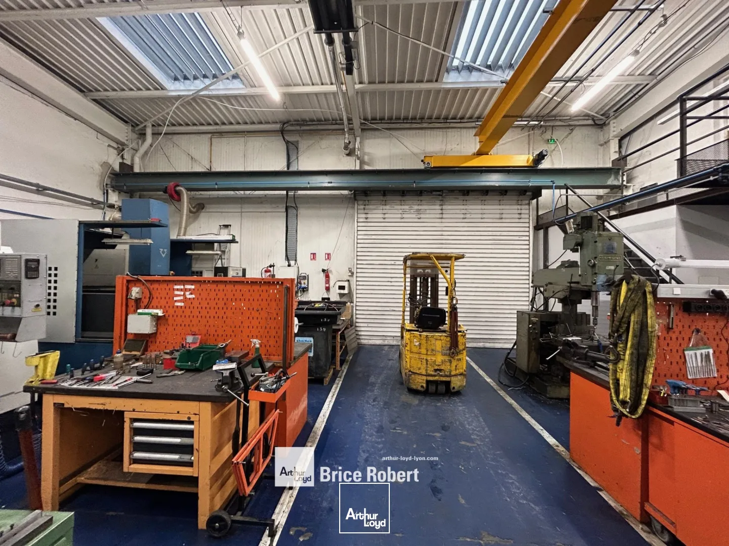 Locaux d'activité & Entrepôts - Vente - SAINT PRIEST - 69800 - 650-650 - 7834610