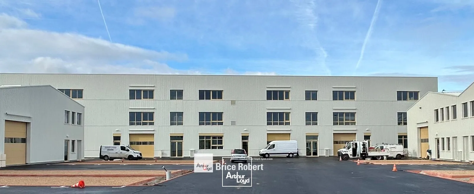 Locaux d'activité & Entrepôts - Location - VAULX EN VELIN - 69120 - 427.6-871.34 - 7834618