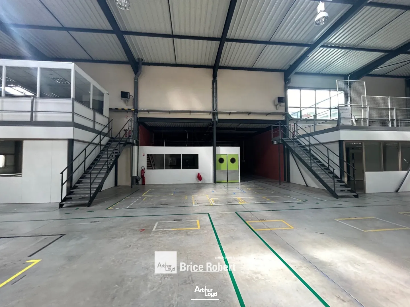 Locaux d'activité & Entrepôts - Location - SAINT PRIEST - 69800 - 203.14-1990.3 - 7834643
