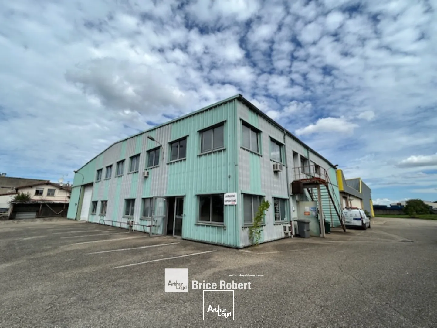 Locaux d'activité & Entrepôts - Location - DECINES CHARPIEU - 69150 - 2714-2714 - 7834648