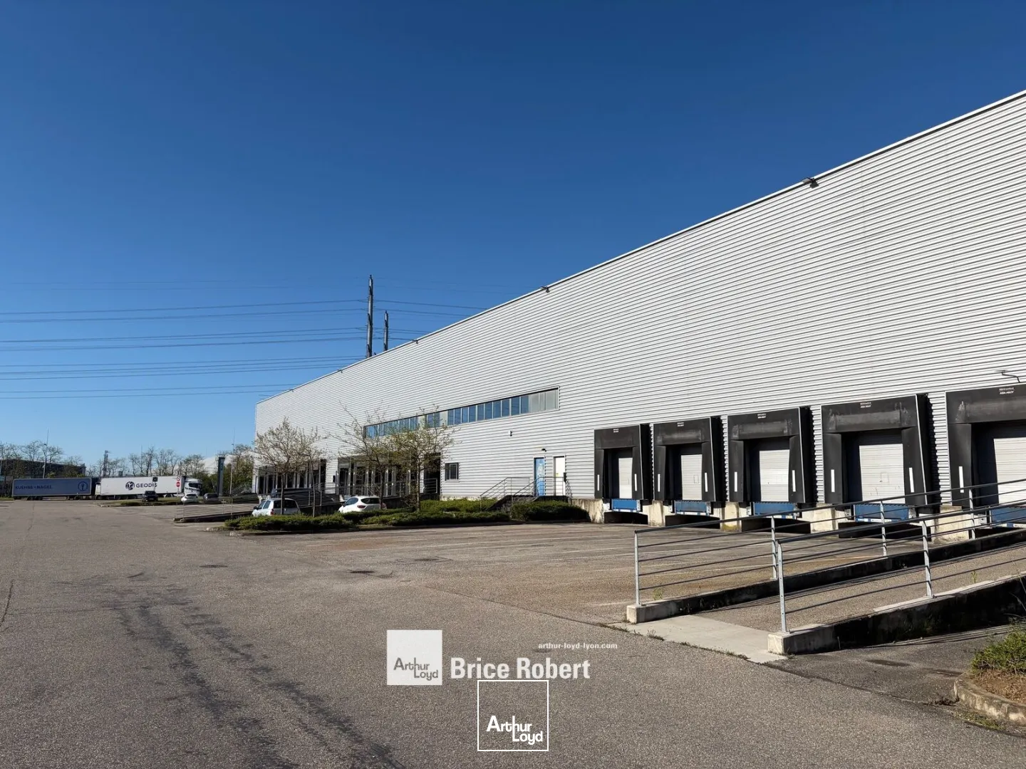 Locaux d'activité & Entrepôts - Location - MIONS - 69780 - 438-25465 - 7834704