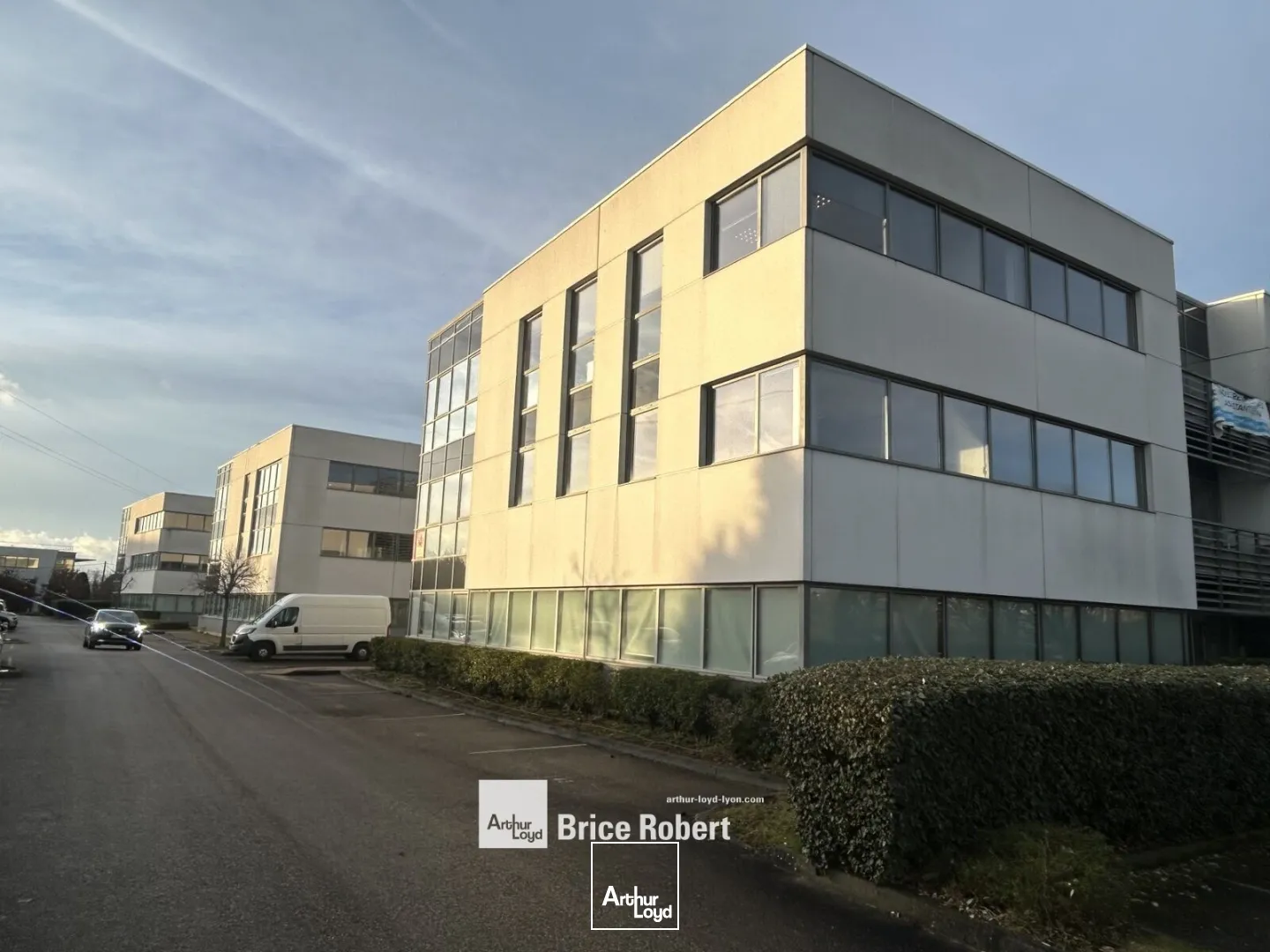 Bureaux - Location - DARDILLY - 69570 - 229.17-538.37 - 7835777