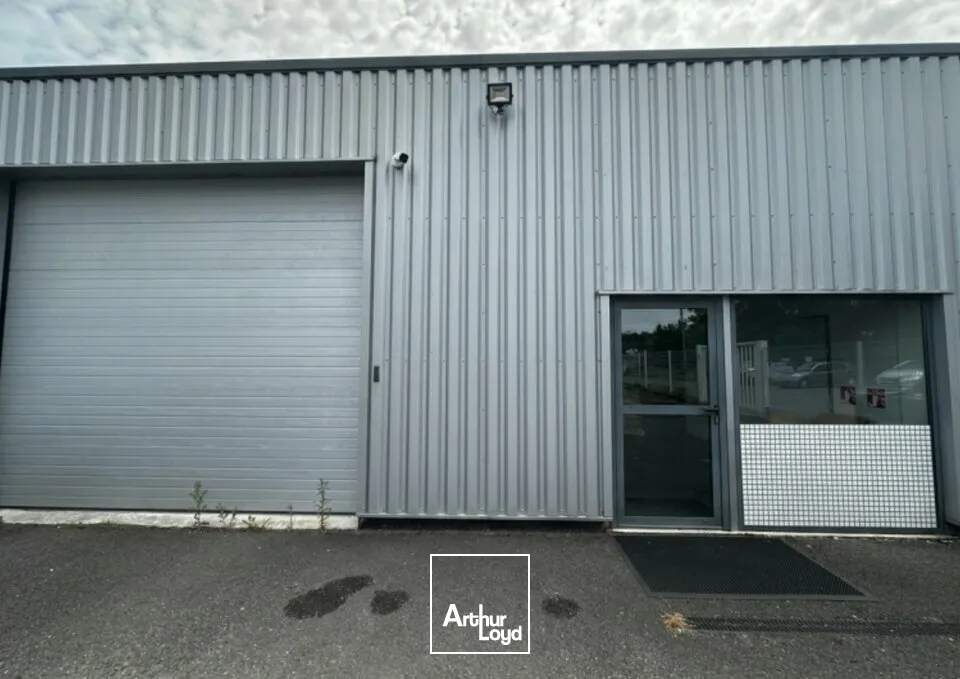 Locaux d'activité & Entrepôts - Location - SAINT-DOULCHARD - 18230 - 148-148 - 7836093