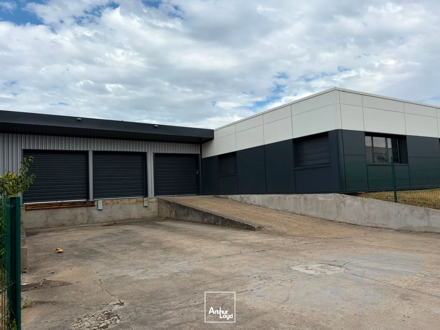 Locaux d'activité & Entrepôts - Vente - ECQUEVILLY - 78920 - 2542-2542 - 7836204