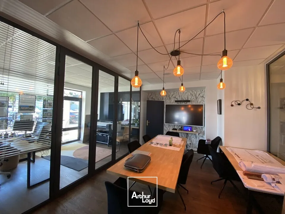 Locaux commerciaux - Location - LA ROCHELLE - 17000 - 170-170 - 7837295