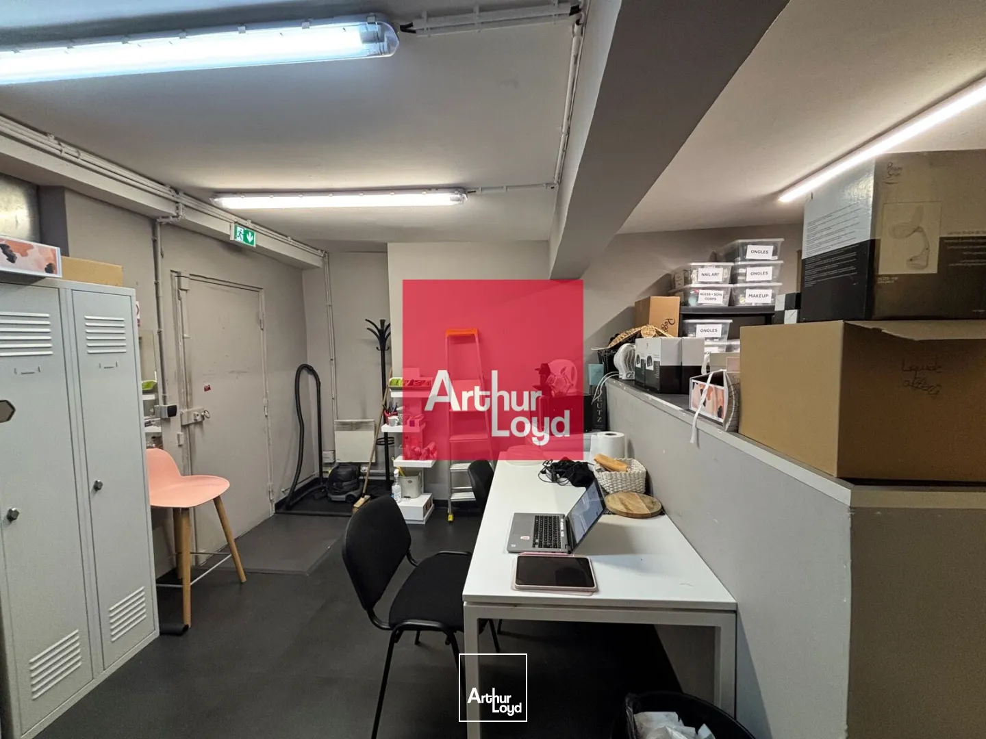Locaux commerciaux - Location - GRENOBLE - 38000 - 148.4-148.4 - 7837432
